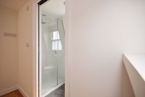 En Suite- click for photo gallery
